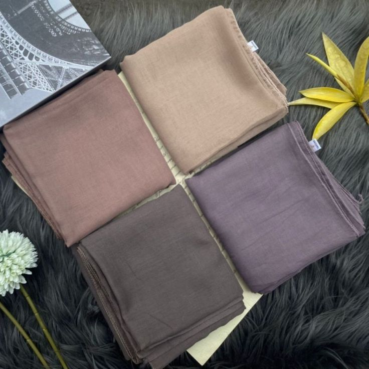 Jual SEGI EMPAT PARIS PREMIUM FINISHING JAHIT TEPI ANTI LETOY _ Shopee Indonesia Hijab Instan Daily Beige